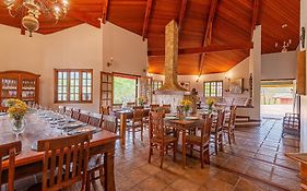 Casa Gourmet na Fazenda com Jacuzzi e Churrasqueira
